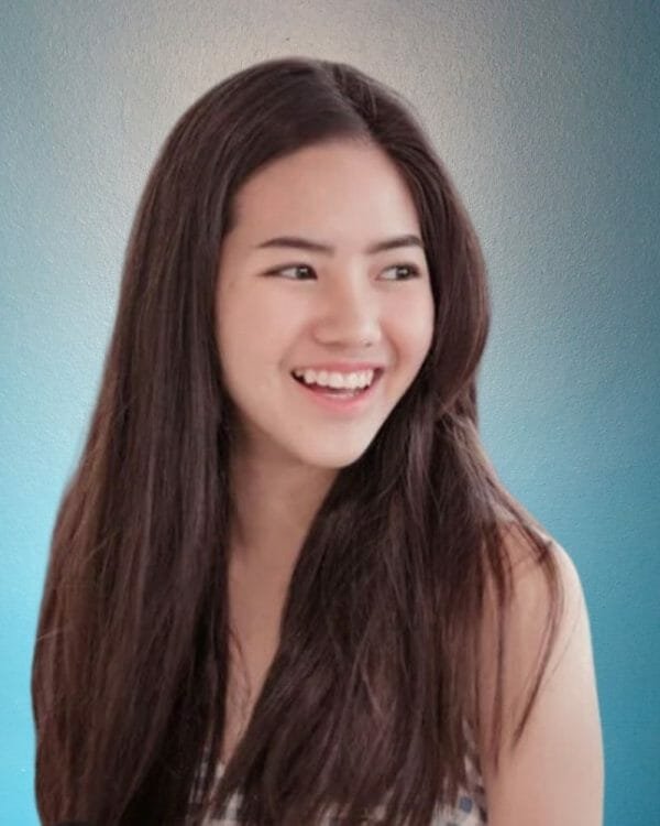 Long Straight Synthetic Clip in Hair Extension - Image 7