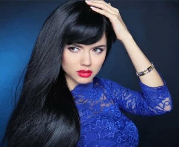 Black Synthetic Straight Lace Front Pre Plucked Wig - Image 4